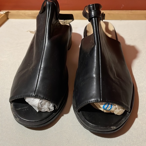 Women’s flats - Picture 2 of 5